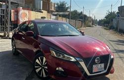 نيسان ألتيما